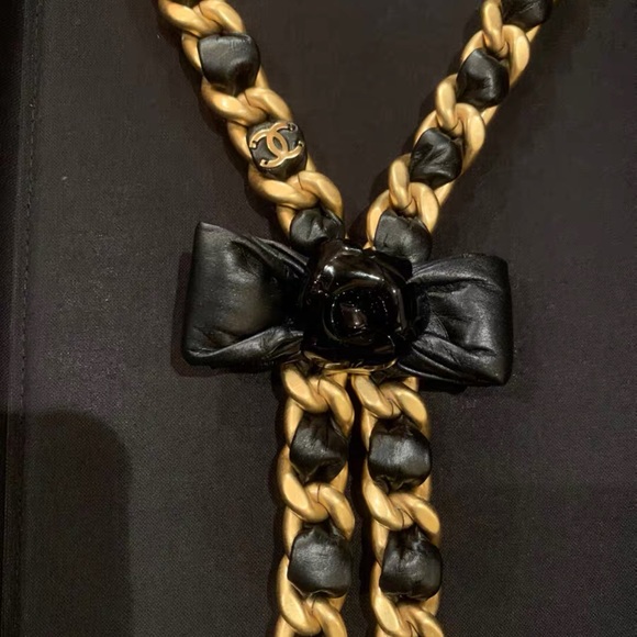 chanel necklace - Picture 2 of 4